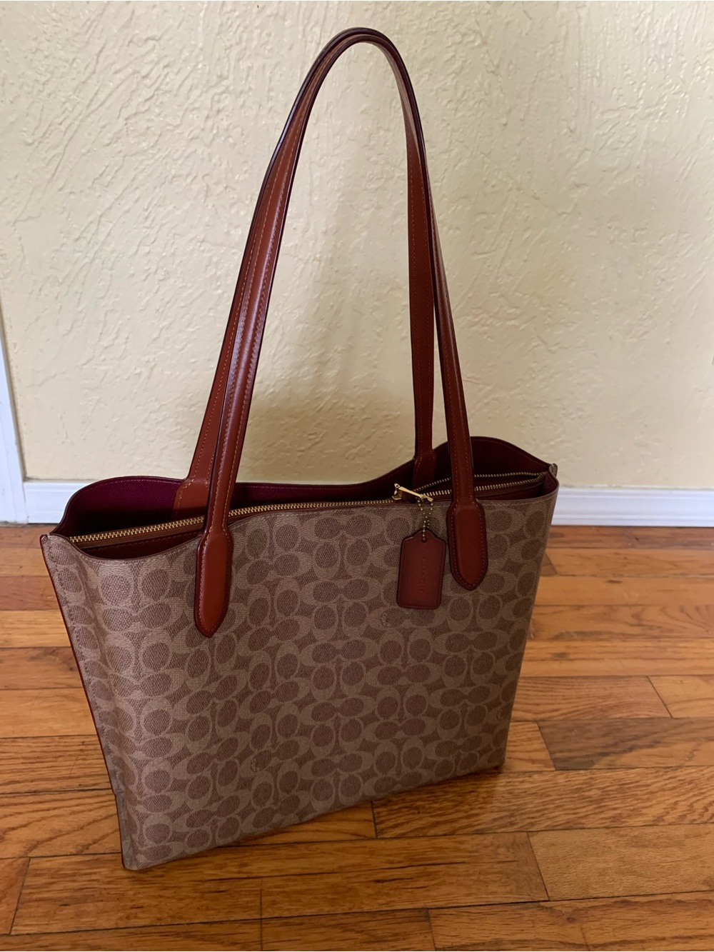 COACH Willow Tote In Signature Canvas - Picture 5 of 7